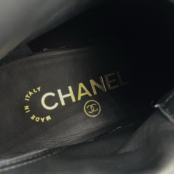 Chanel Interlocking CC Logo Suede CC Lace Up Short Heeled Cap Toe Boots - Picture 8 of 8